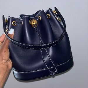 Tory Burch T Monogram Leather Bucket Bag Midnight